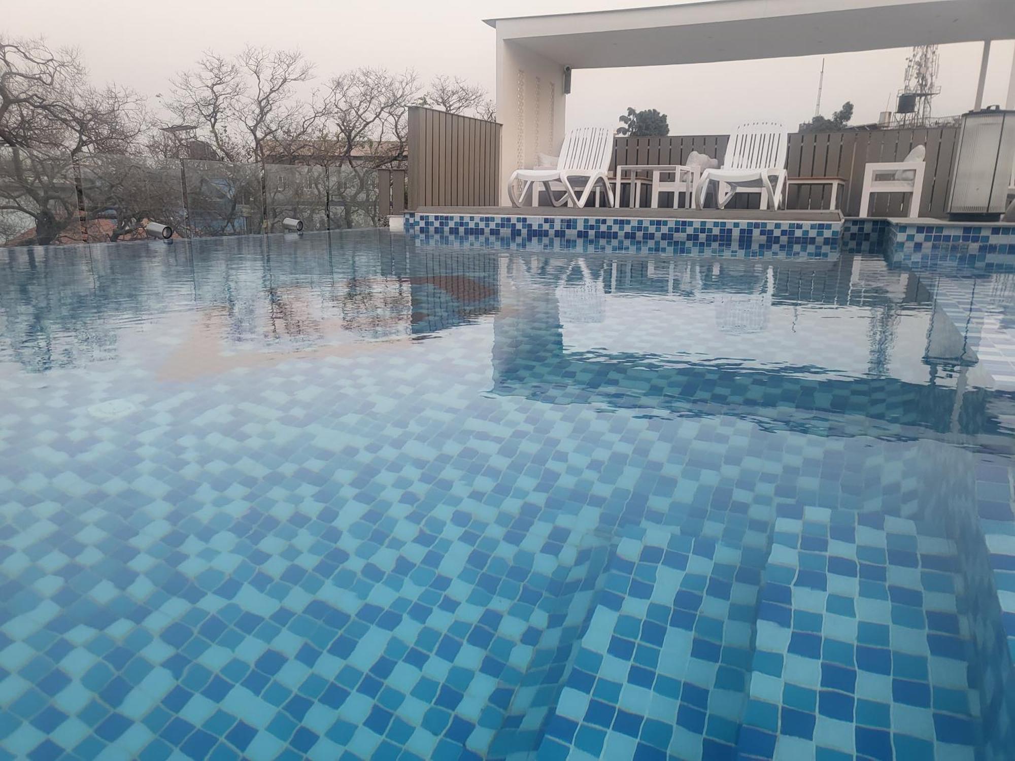 Square Hotel Katmandu Eksteriør billede